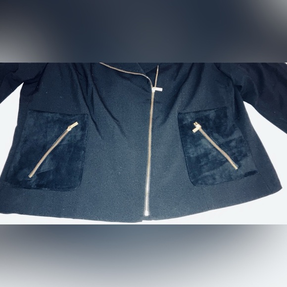 Calvin Klein Blazer and Dress Pant Set - Picture 4 of 7